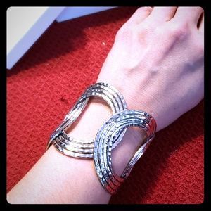 Anne taylor clamshell cuff bracelet. Hammered silv